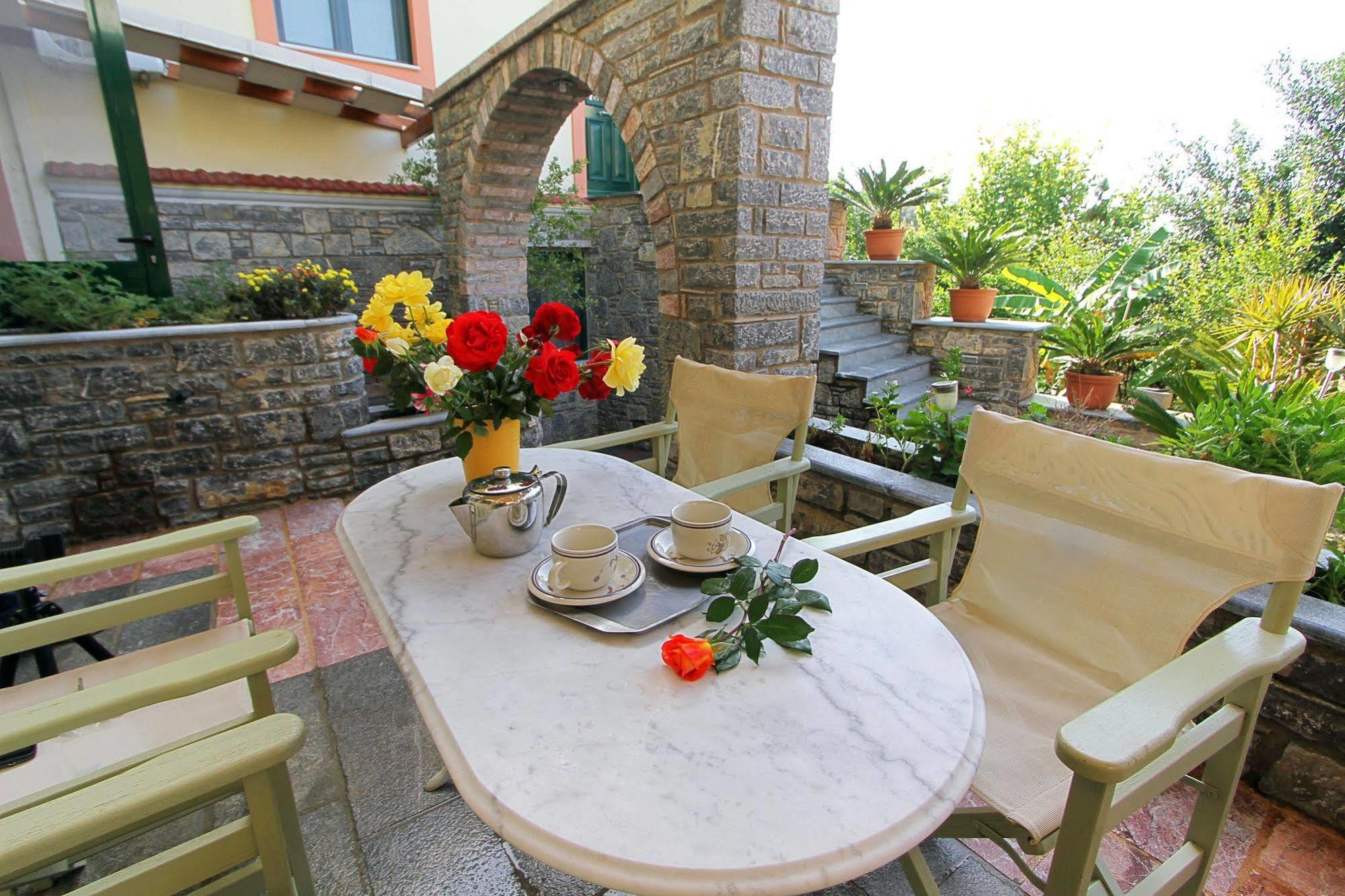 Cozy Residences In The Center Of Village - Lydia Lithos- * Volissos